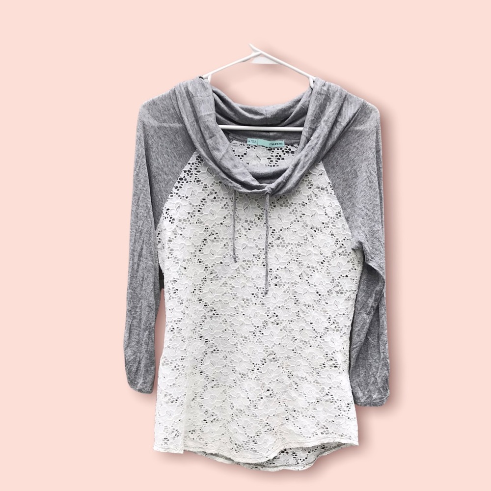 Maurices, Cowl Neck White Eyelet Mid Sleeve Top, Women’s Size Med.